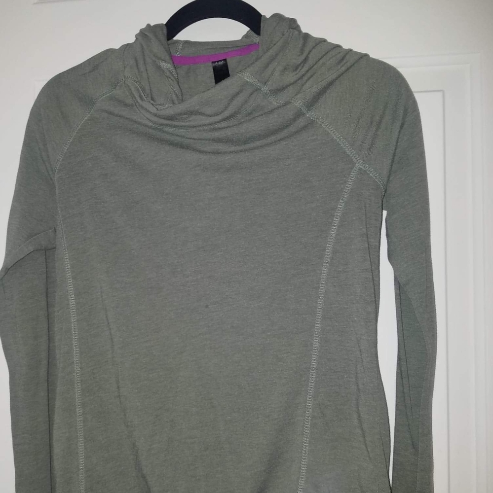 Green Thin Hoodie